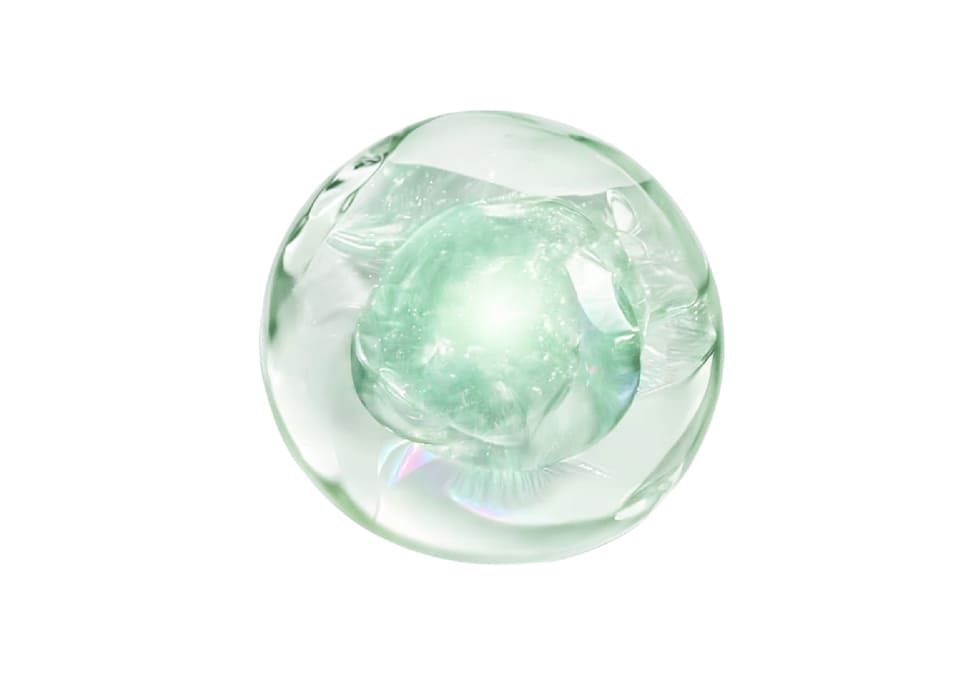 内からあふれるような透明感も