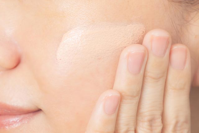 こっくりとしつつもスルスル伸びるテクスチャー