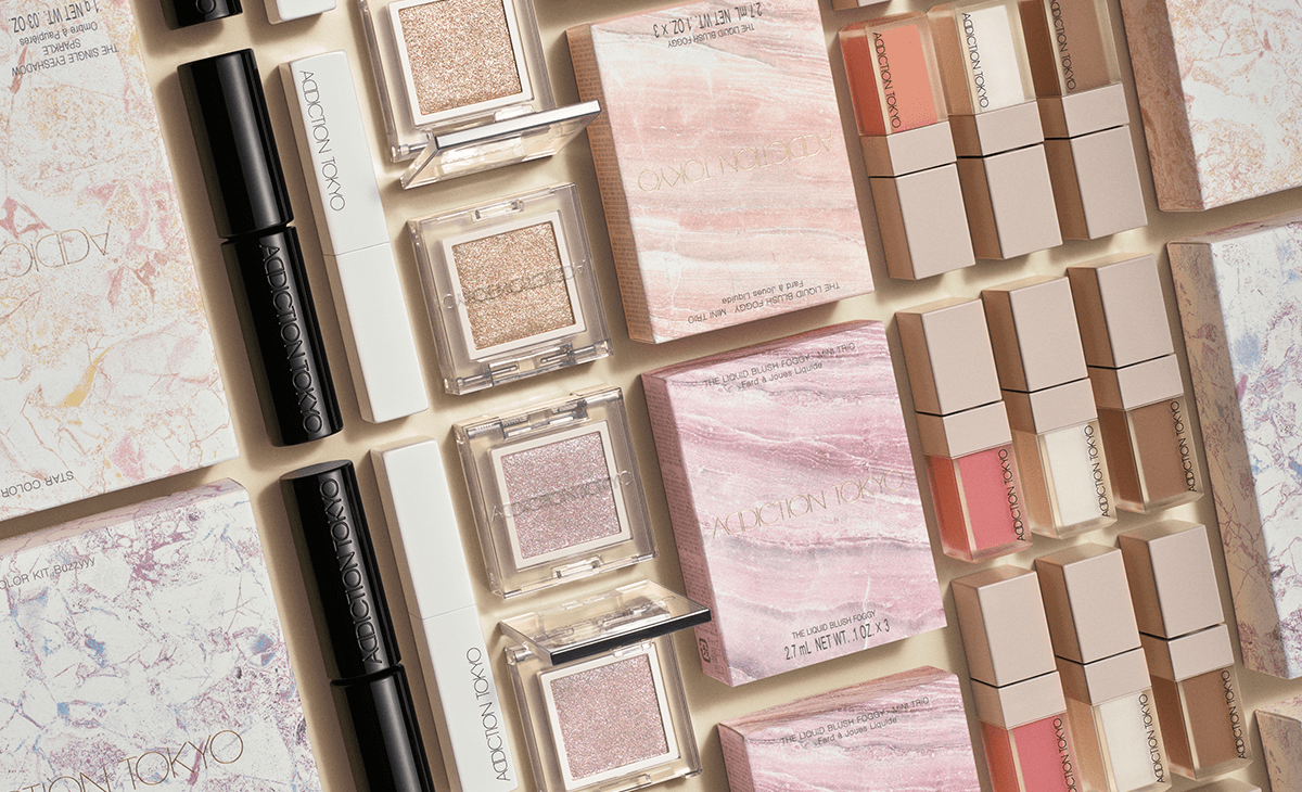 アディクション　アイ ＆ ブラッシュ パレット　“アンアースド ラスター”