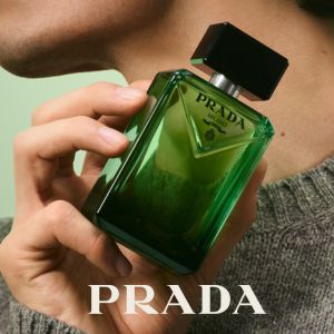 プラダ ビューティ　mini COSMEキャンペーン