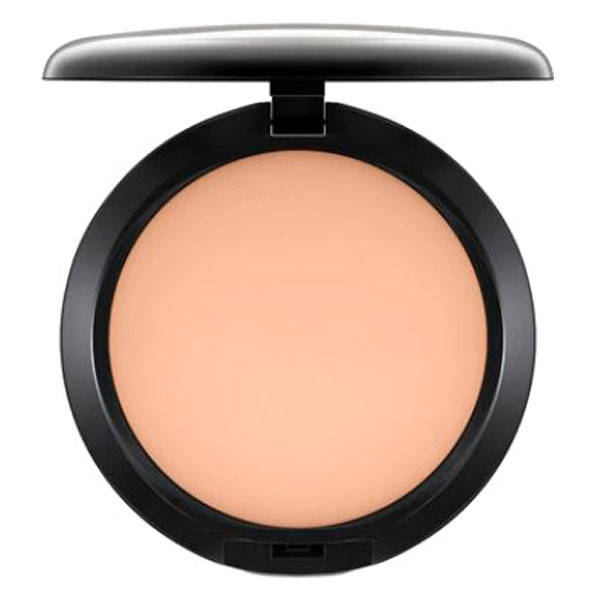 スタジオ パーフェクト SPF 15 モイスチャー ファンデーション / M・A