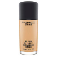 スタジオ フィックス フルイッド SPF 15 / SPF15 / PA++ / NC40
