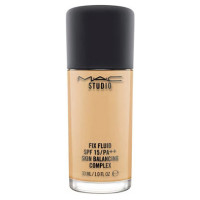 スタジオ フィックス フルイッド SPF 15 / SPF15 / PA++ / NC30