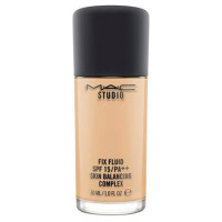 スタジオ フィックス フルイッド SPF 15 / SPF15 / PA++ / NC25(標準色)