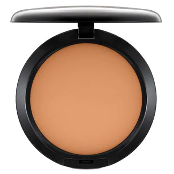 �������� �ѡ��ե����� SPF 15 �⥤�����㡼 �ե���ǡ������ / ��ե��� / NC40 / 13g