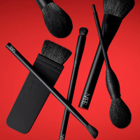み*な様 NARS メイクブラシケース　黒革×シルバーロゴ　ブラシ20本セット スモールアイシャドーブラシ #21 / NARS(ナーズ)(アイブローブラシ