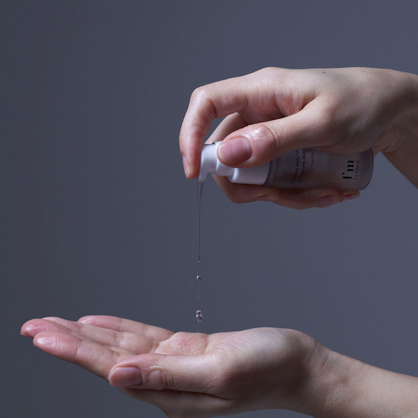 バランシングボディオイル / 30ml/幅32×奥行32×高さ110mm / ブレスオブガーデンの香り 1