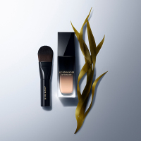 ジバンシィ　ソワンノワールセラムリキッドファンデーション 30mL 　20 ソワン ノワール セラム ファンデーション / ジバンシイ(リキッド