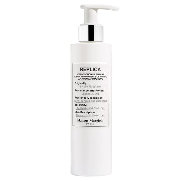 レプリカ シャワージェル バイ ザ ファイヤープレイス / 200mL / 本体 / ウッディーアンバー