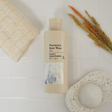 FRAGRANCE BODY WASH 03