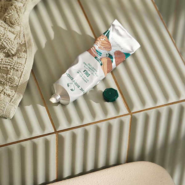 新品未開封✨THE BODY SHOP ハンドクリーム ハンドバーム MG｜ THE BODY SHOP（ザボディショップ