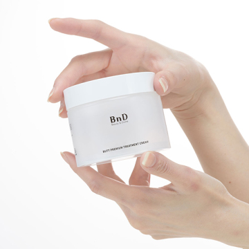 背中ニキビ お尻ニキビ セルライト ヒップクリーム バットプレミアム  ボディクリーム 05