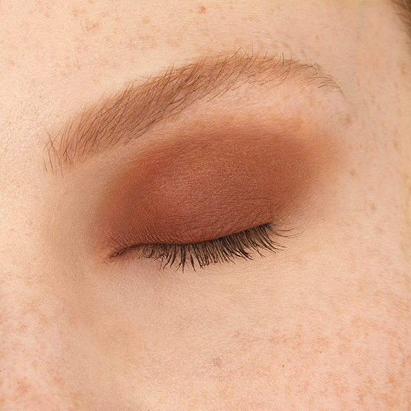 トータルセダクション アイシャドースティック / 03747 STRIP DOWN / 1.6g 1