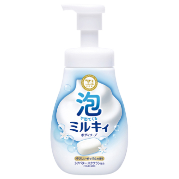 COW 泡で出てくるミルキィボディソープ