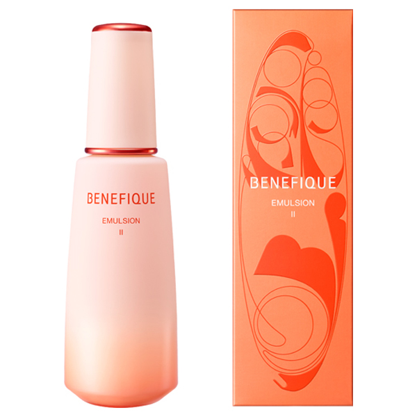 エマルジョン II / 150mL / 本体 / 手のひらが密着するようなうるおい