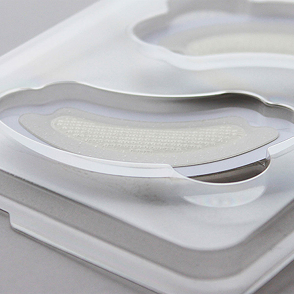 RET i マイクロパッチ / スパトリートメント(目元用シートパック