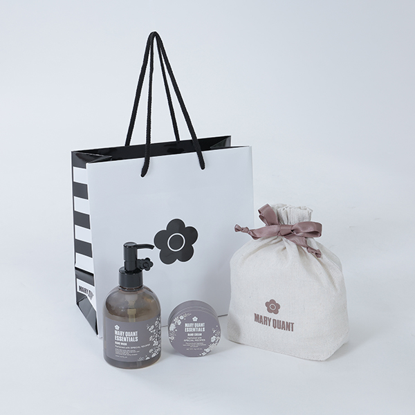 エッセンシャルズ ハンドクリーム&ハンドウォッシュ スペシャルセット / 65g、250mL / スペシャルレシピスの香り