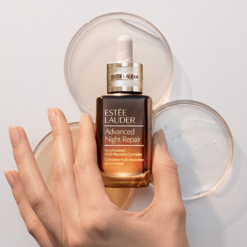 【約23340円(税込)相当*1】アドバンス ナイト リペア SMR コンプレックス 限定セット(50mL) 03