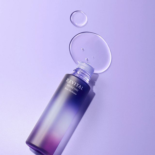 スキンハイドレーター / 150mL / 本体 / フレッシュフローラルの香り / みずみずしいテクスチャー 1