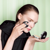 PRADA クッションファンデーション　LN5 クッション」2025年1月29日（水 メッシュ ビューティ＞「プラダ プラダ プラダ　新品未使用 ファンデーション