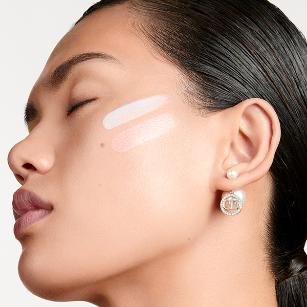 ディオール スノー UV ベース(SPF50/PA+++) / ローズ / 30mL / 本体 1