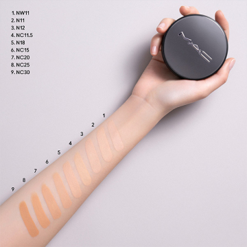 スタジオ フィックス ロングウエア クッション ファンデーション SPF 50 05