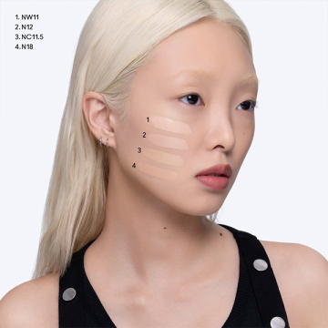 スタジオ フィックス ロングウエア クッション ファンデーション SPF 50 05