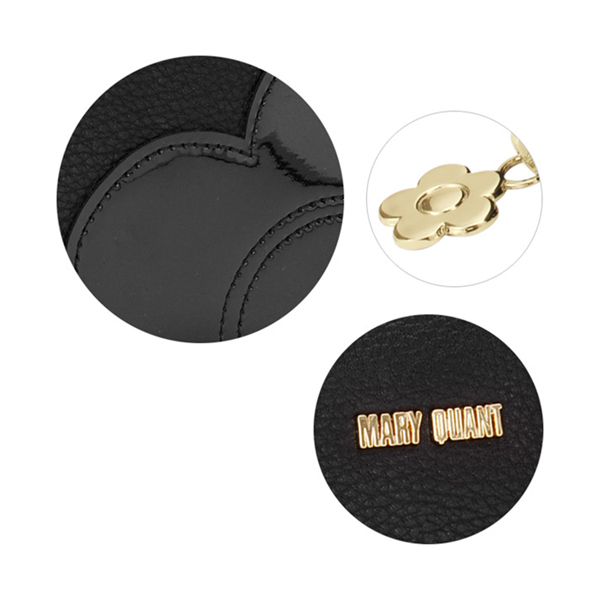 シュリンクデイジーパッチ スクエアペンケース / マリークワント