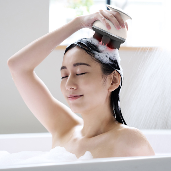 ニードルヘッドスパ EMS / 約W97 × D106 × H105 (mm)(アタッチメント除く) / 本体 1