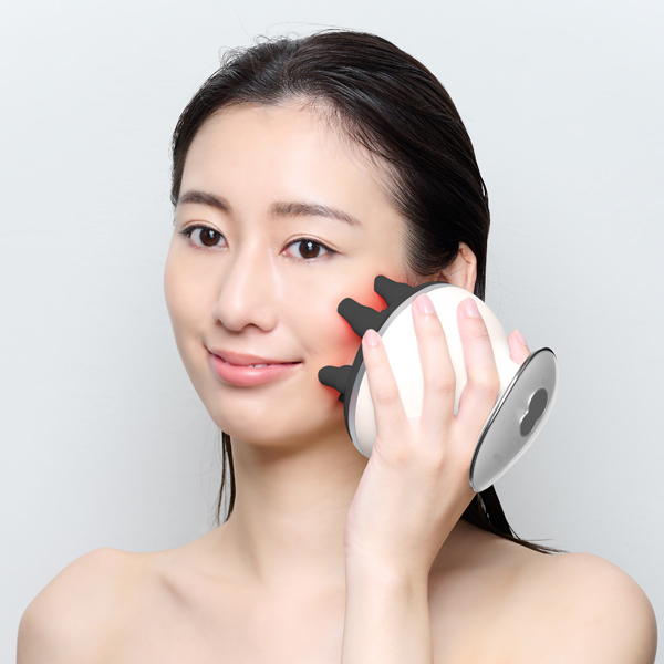 ニードルヘッドスパ EMS / 約W97 × D106 × H105 (mm)(アタッチメント除く) / 本体 1