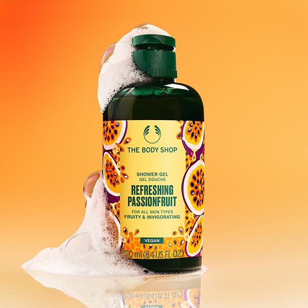 SMOKY POPPY シャワージェル2本＆ボディーローション 1本セット SMOKY POPPY シャワージェル2本＆ボディーローション 1本セット