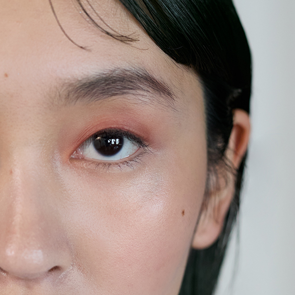 オサジ 秋コスメ ニュアンスシャドウスティック、ニュアンスフェイスカラー ニュアンス シャドウ スティック / OSAJI (おさじ)(スティックアイ