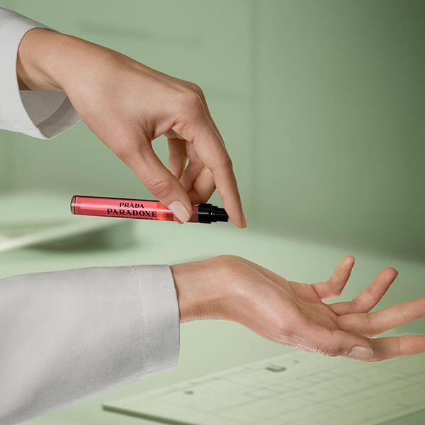 パラドックスラディカルエッセンスパルファム / プラダ