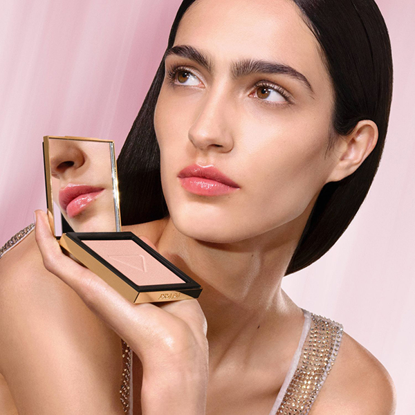 ライトグローイングパウダー / プラダ ビューティ(パウダーハイライト