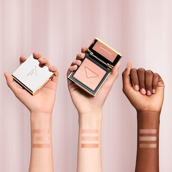 ライトグローイングパウダー / プラダ ビューティ(パウダーハイライト