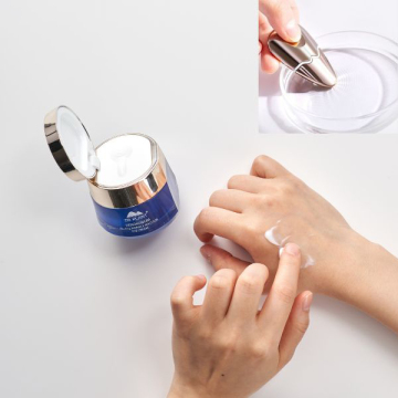 【2,100ポイントバック】【単品よりおトク限定セット】素敵なプレゼント&自分のご褒美美顔器付きセッコク蘭アイクリーム2個(1620円相当紫レイシ3枚特典つき) 02