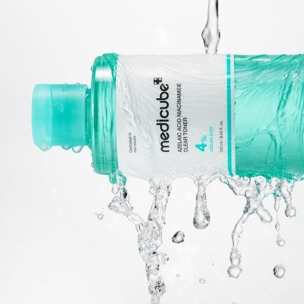 アゼライン酸ナイアシンアミドクリアトナー / medicube(化粧水