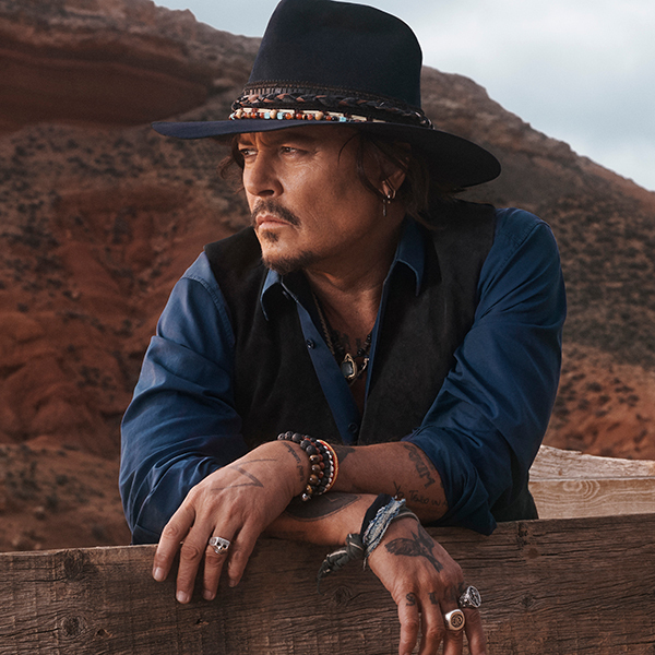 ソヴァージュ オードゥ パルファン トラベル スプレー 限定ボトル