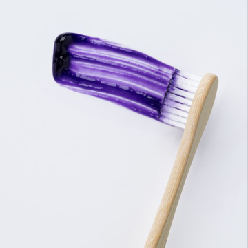 ホワイトニング トゥースジェル 02