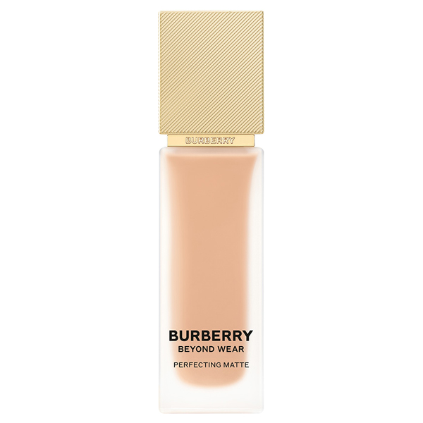 バーバリー ビヨンド ウェア パーフェクティング マット / 45 LIGHT NEUTRAL / 30mL / さらりとした快適な付け心地
