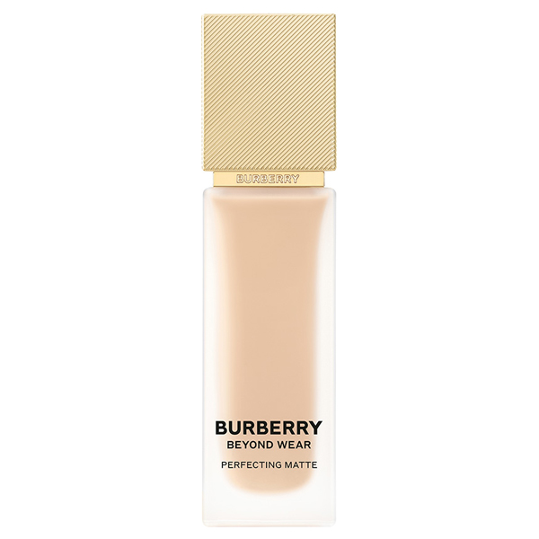 バーバリー ビヨンド ウェア パーフェクティング マット / 30 LIGHT NEUTRAL / 30mL / さらりとした快適な付け心地