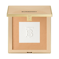 バーバリー ビヨンド ウェア セッティング & リファイニング パウダー / 03 MEDIUM-DEEP / 11g / 軽く、乾燥しにくいフォーミュラ