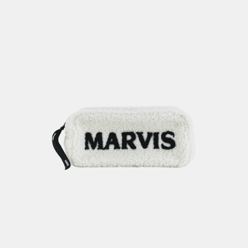 カドル・ミー・アップ 02