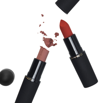 パウダー キス ヘイジー マット リップスティック 02