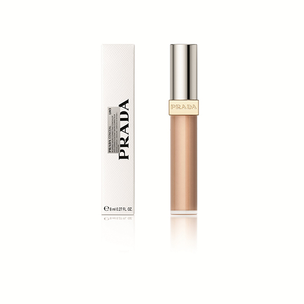 ブラーリング マイクロコレクティング コンシーラー / プラダ