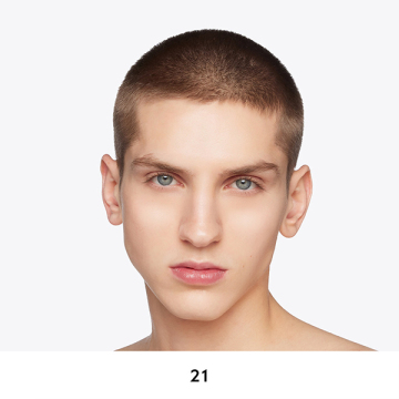 グッチ グロウ スキン ティント 04