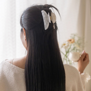 BATH PEARL & HAIR ACCESSORY 05