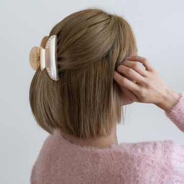 BATH PEARL & HAIR ACCESSORY 05