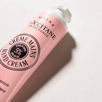 カリテコンフォート スノーシア ハンドクリーム 02