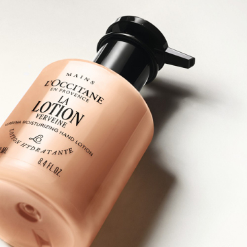 ラ ローシオン ジェントルハンドローション(ヴェルヴェーヌ) 02